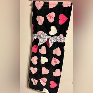 Juicy Couture Heart Throw